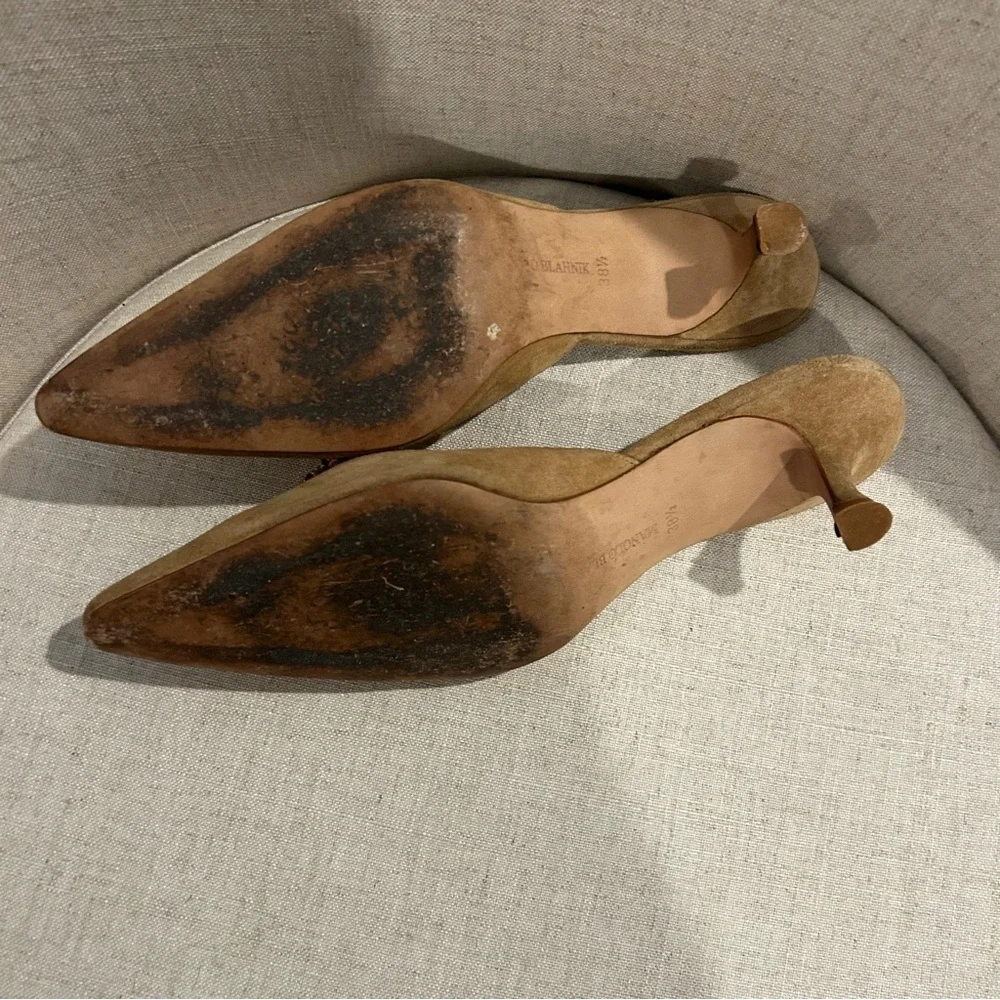 Manolo Blahnik Tan Embellished Heels - Picture 4 of 11